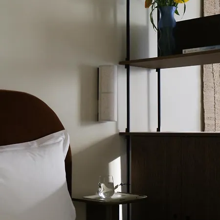 Venders Aparthotel *